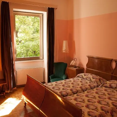 奥坦西罗塞蒂住宿加早餐旅馆 的里雅斯特